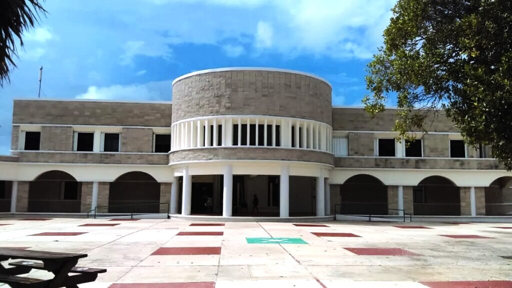Universidad-de-Quintana-Roo